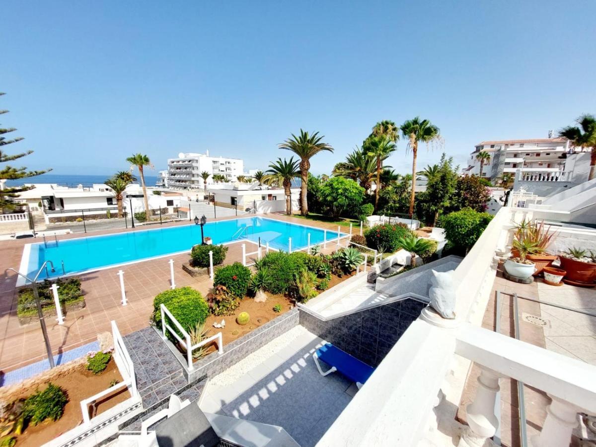 First Line Villa Floor Studio Apartment With Amazing Sea View Air Conditioned Just 50M From The Beach Costa Adeje  Esterno foto