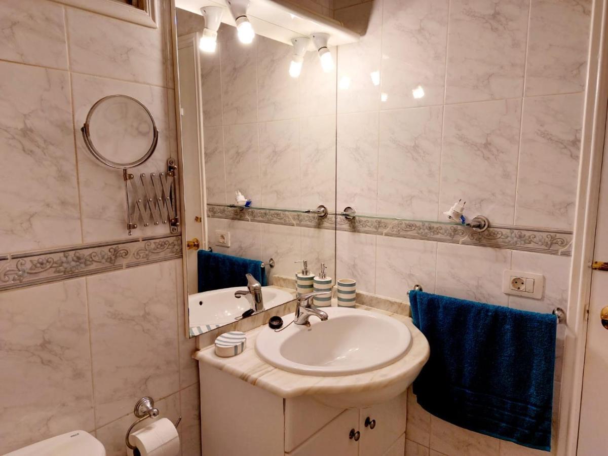 First Line Villa Floor Studio Apartment With Amazing Sea View Air Conditioned Just 50M From The Beach Costa Adeje  Esterno foto