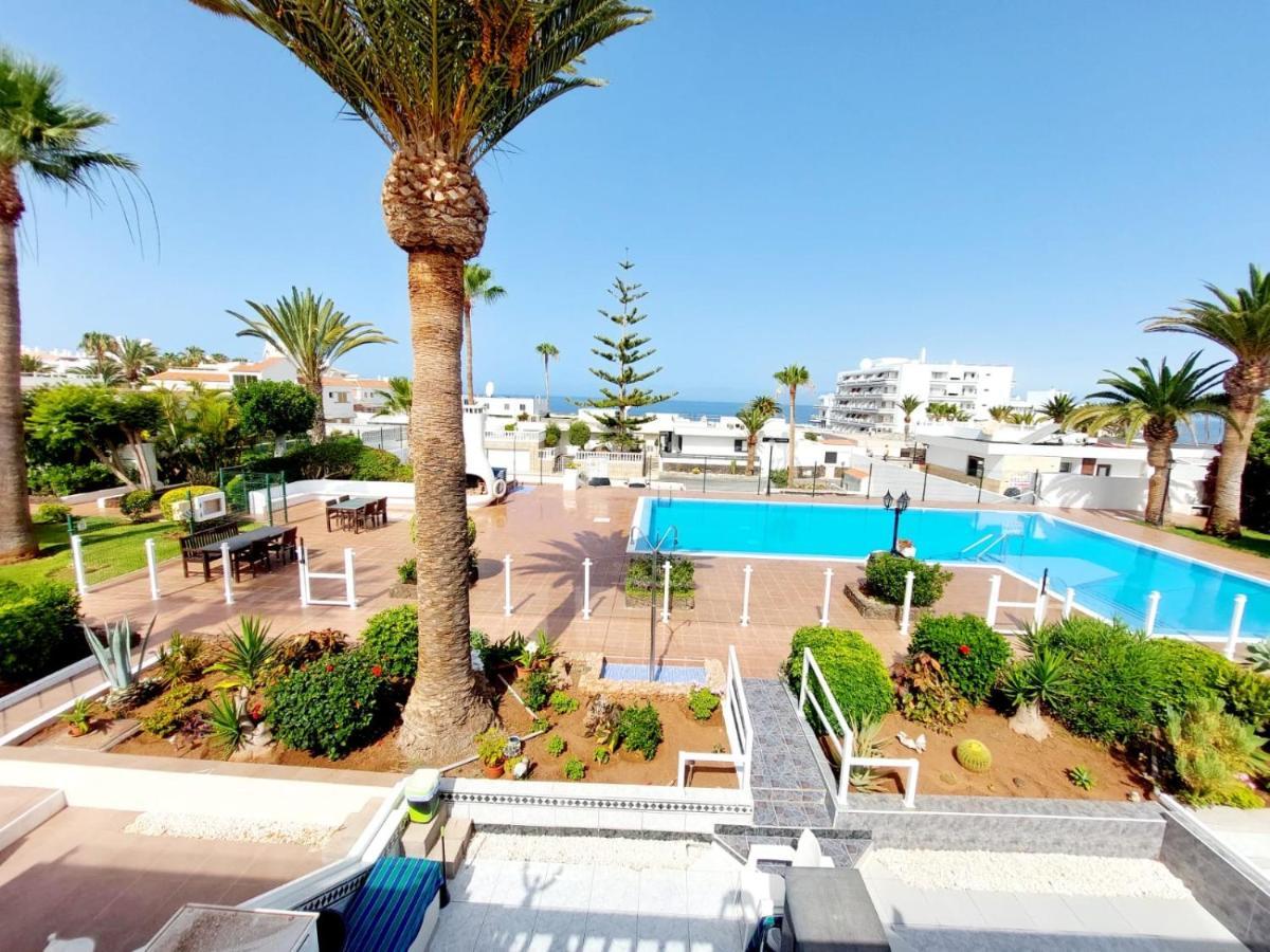 First Line Villa Floor Studio Apartment With Amazing Sea View Air Conditioned Just 50M From The Beach Costa Adeje  Esterno foto